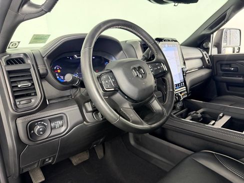 Used 2024 RAM 3500 Limited AWD/4WD image 23
