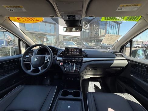 Used 2025 Honda Odyssey Touring image 20