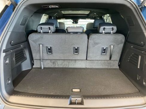 New 2026 Chevrolet Traverse LT w/ Sun and Wheel Package AWD/4WD image 7