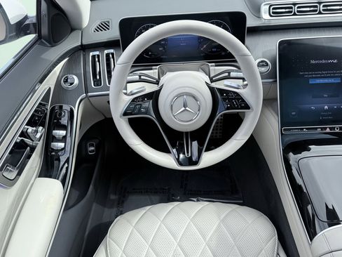 Used 2022 Mercedes-Benz S 580 4MATIC Sedan w/ AMG Line Package image 48