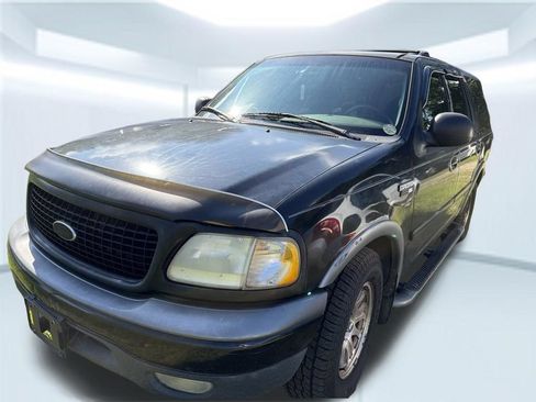 Used 2000 Ford Expedition XLT RWD image 2