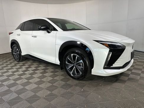 Used 2025 Lexus RZ 450e image 2