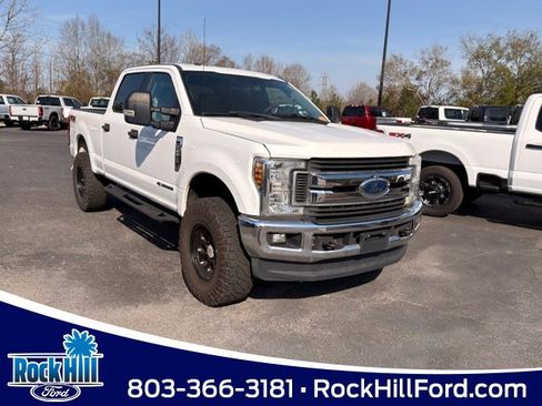 Used 2018 Ford F250 XLT w/ XLT Value Package image 1
