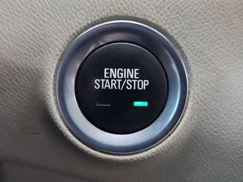 Used 2018 GMC Terrain Denali w/ Comfort Package FWD image 24