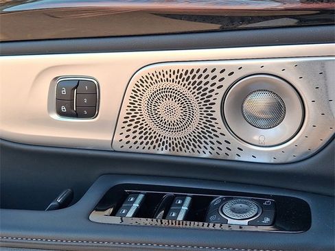 Used 2025 Lincoln Nautilus Reserve image 26