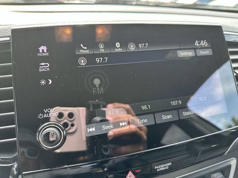 Used 2023 Honda Passport EX-L image 16