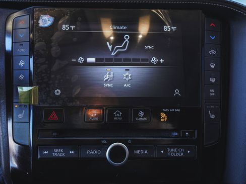 Used 2023 INFINITI QX50 Luxe image 18