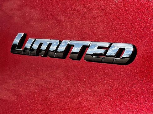 Used 2016 Toyota 4Runner Limited image 33