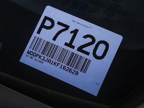 Used 2019 Mercedes-Benz SLC 300 image 22