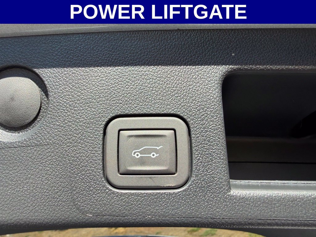 New 2027 GMC Terrain Denali w/ LPO, Floor Liner Package AWD/4WD image 16