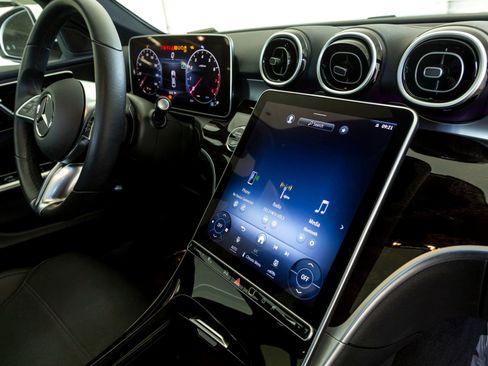 Used 2024 Mercedes-Benz C 300 C 300 image 30