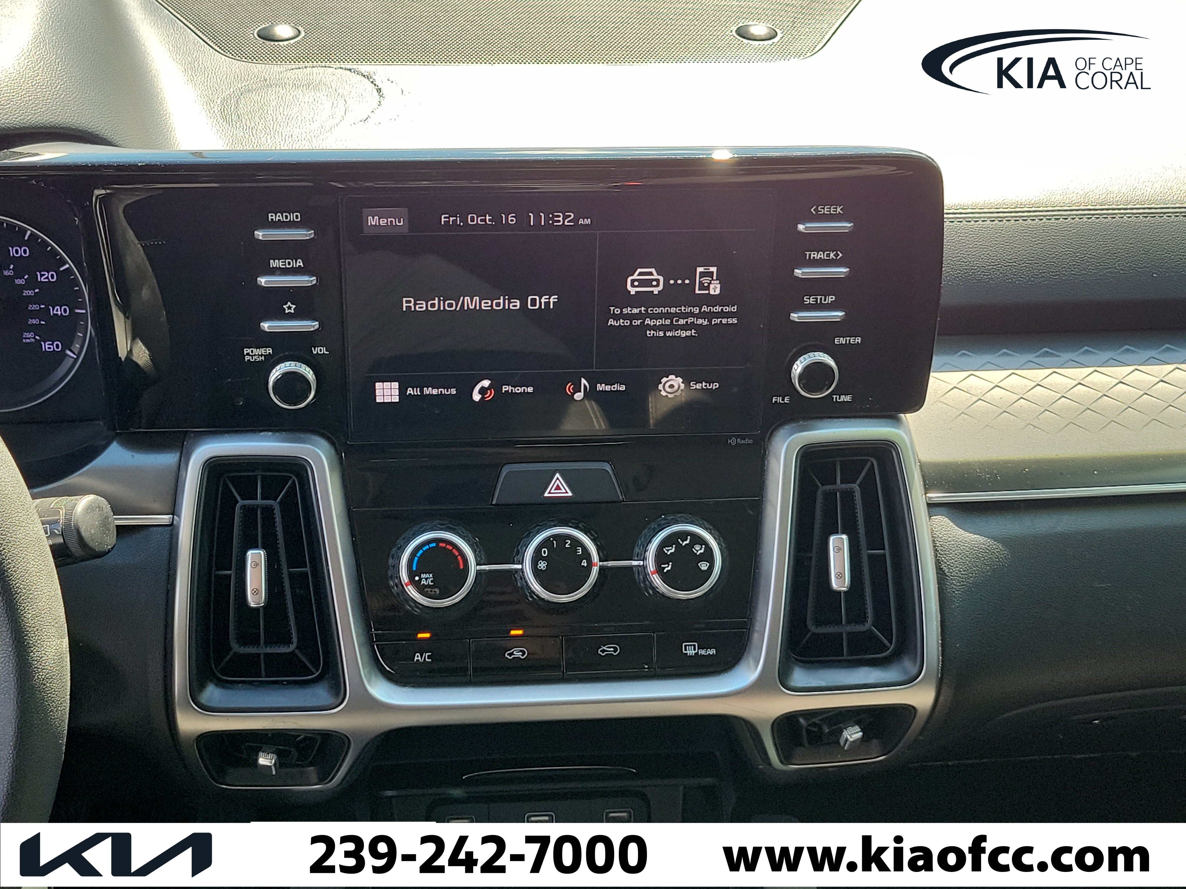 Used 2022 Kia Sorento LX FWD image 19
