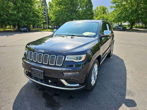 Used 2021 Jeep Grand Cherokee Summit AWD/4WD image 2