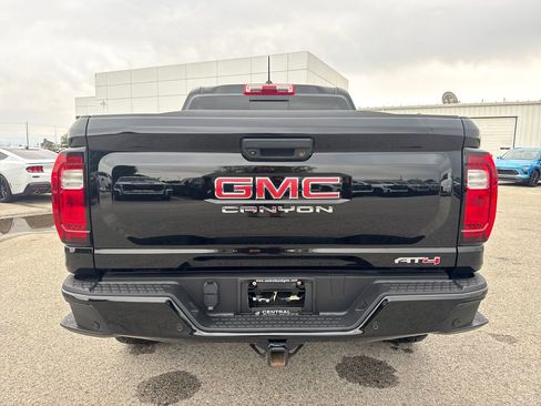 Used 2024 GMC Canyon AT4 w/ AT4 Premium Package AWD/4WD image 5