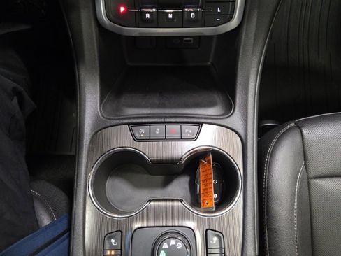 Used 2020 GMC Acadia SLT image 27