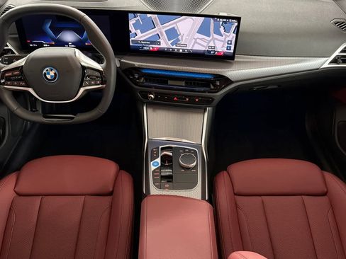 Used 2025 BMW i4 eDrive40 w/ Premium Package image 3