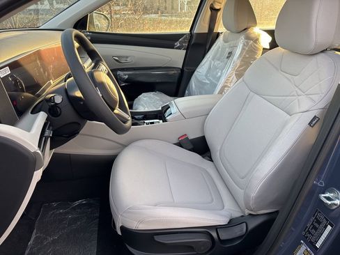 New 2026 Hyundai Tucson SE image 6