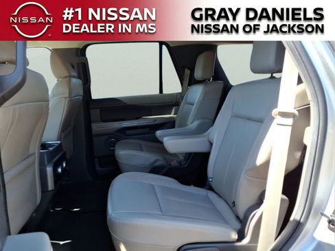 Used 2021 Ford Expedition XLT image 26