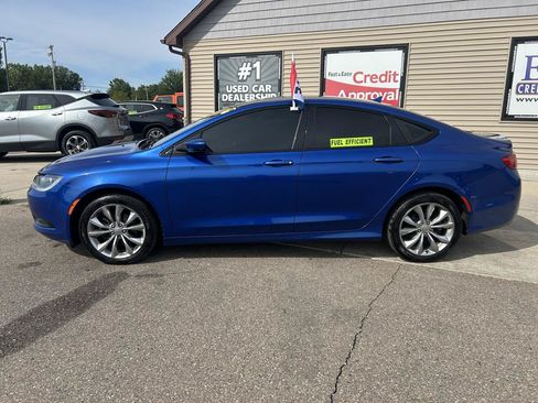 Used 2015 Chrysler 200 S w/ Navigation & Sound Group I FWD image 8