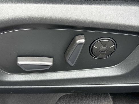 Used 2021 Ford Explorer ST w/ Equipment Group 401A AWD/4WD image 19