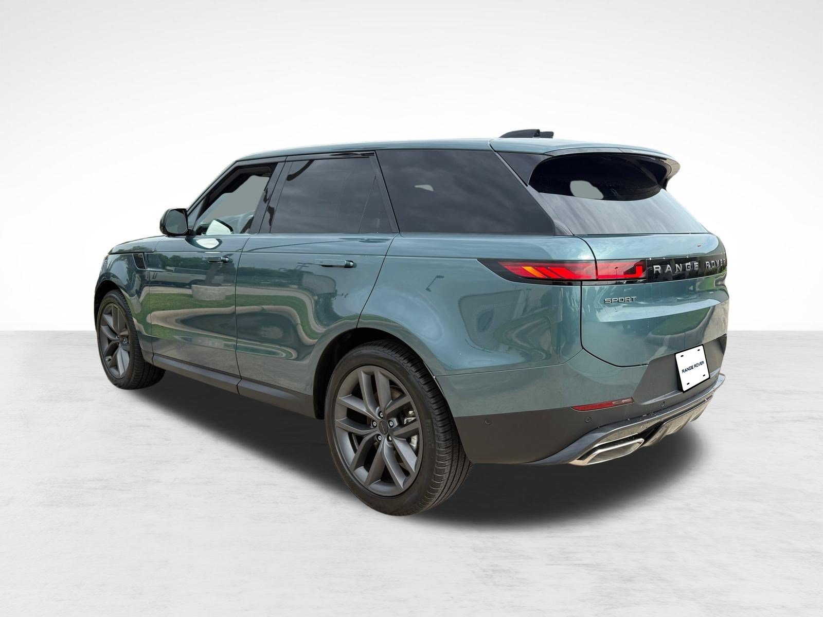 New 2026 Land Rover Range Rover Sport SE AWD/4WD image 3
