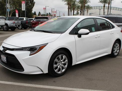 Certified 2026 Toyota Corolla LE FWD image 6