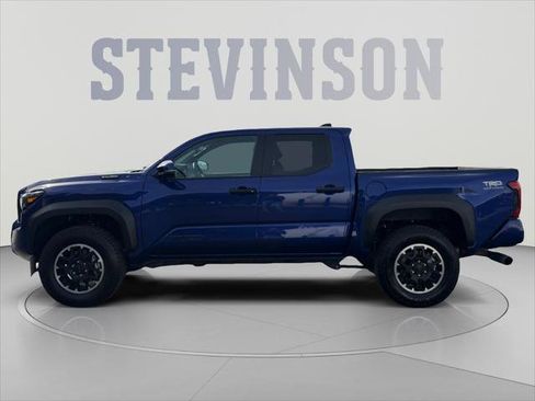 Certified 2025 Toyota Tacoma TRD Off-Road w/ TRD Off Road Upgrade Package AWD/4WD image 2