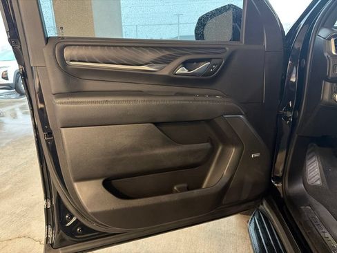 Used 2022 GMC Yukon Denali AWD/4WD image 17