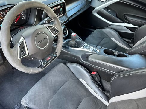 Used 2018 Chevrolet Camaro SS image 10