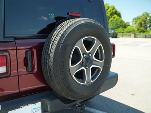 Used 2022 Jeep Wrangler Sport AWD/4WD image 40