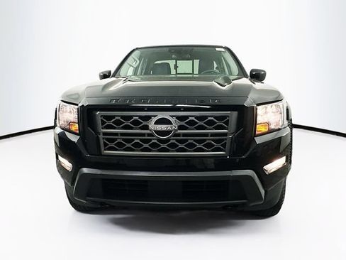 Certified 2023 Nissan Frontier SV w/ SV Convenience Package AWD/4WD image 2