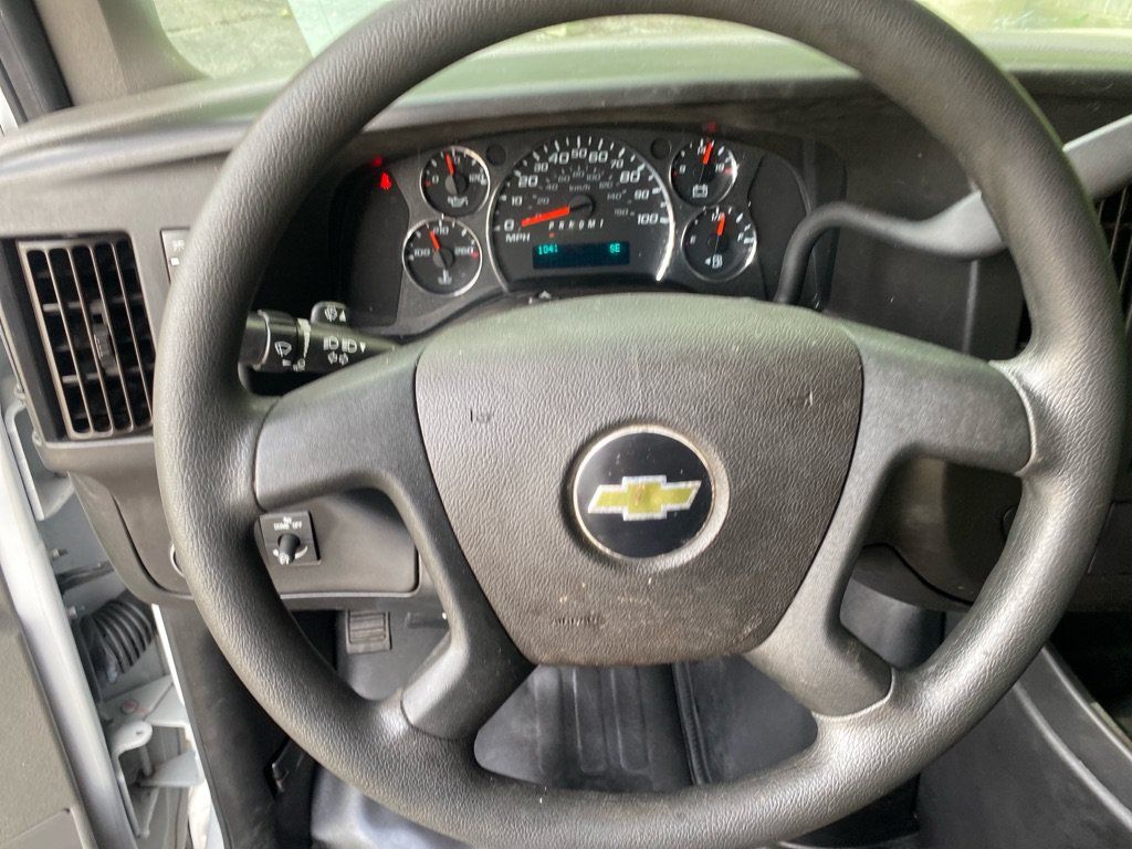 Used 2021 Chevrolet Express 2500 Extended RWD image 11