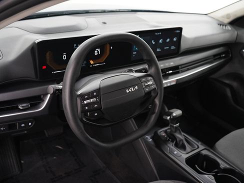 Used 2025 Kia K4 FWD image 19