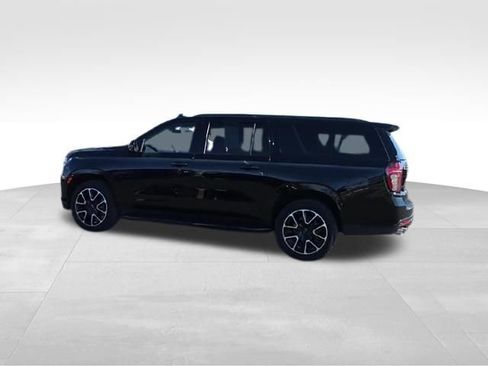 Certified 2022 Chevrolet Suburban RST w/ Sport Performance Package AWD/4WD image 7