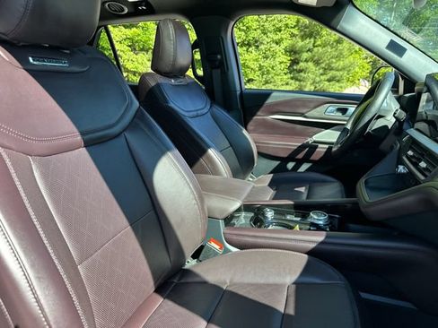 Certified 2026 Ford Explorer Platinum AWD/4WD image 19