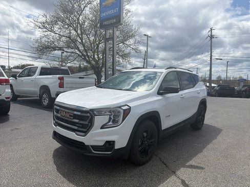 Used 2023 GMC Terrain AT4 AWD/4WD image 7