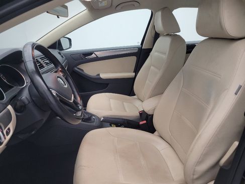Used 2017 Volkswagen Jetta SE FWD image 17