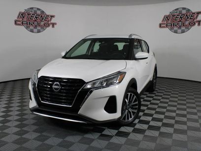 Used 2022 Nissan Kicks SV
