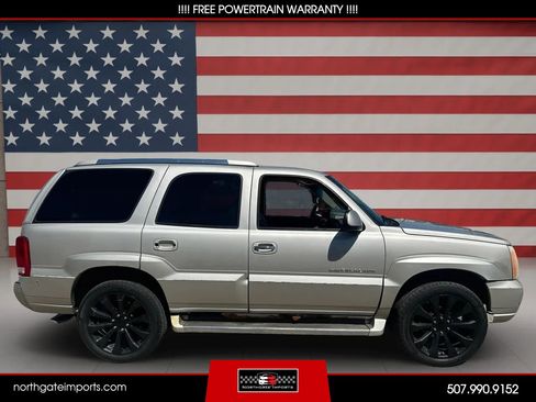 Used 2005 Cadillac Escalade AWD image 3