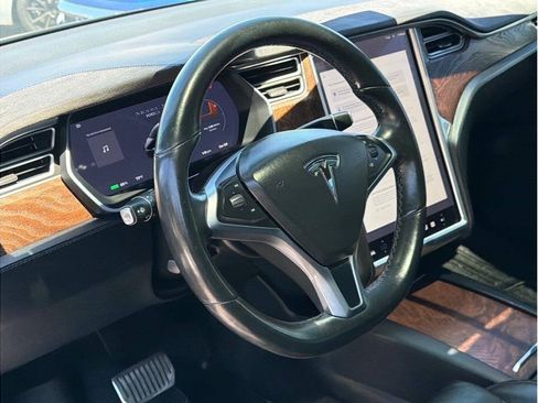 Used 2017 Tesla Model X 100D AWD/4WD image 7