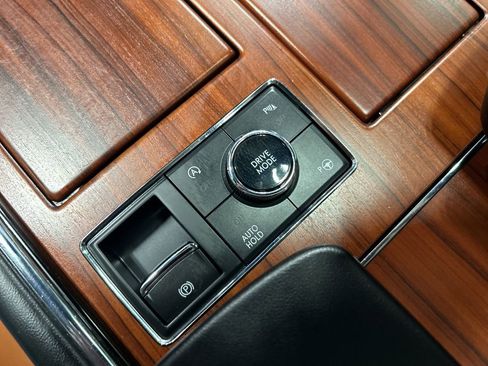 Used 2021 Lincoln Navigator Reserve image 23