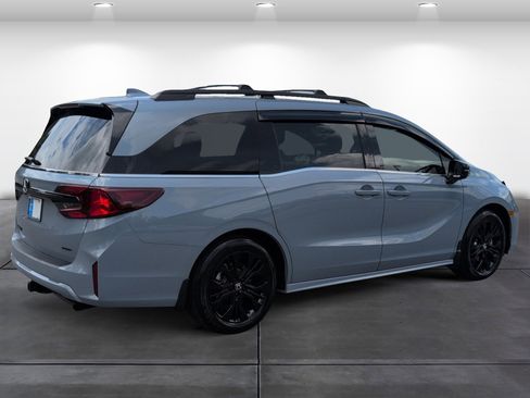 Certified 2026 Honda Odyssey Sport-L image 5