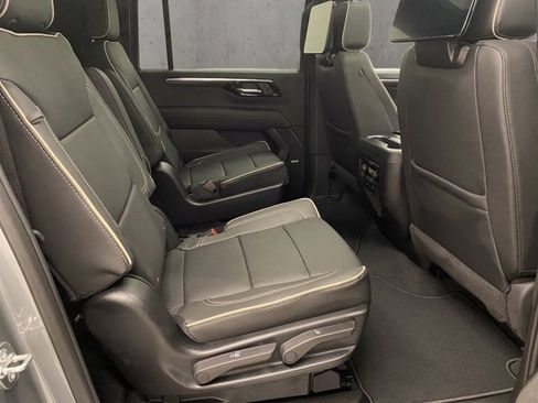 New 2026 Chevrolet Suburban Premier image 21