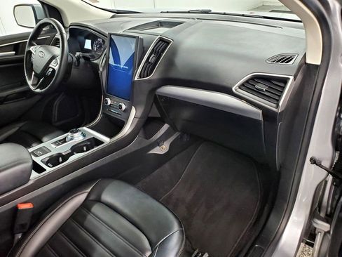Used 2022 Ford Edge SEL w/ Convenience Package image 11