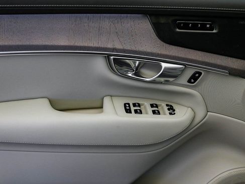 New 2026 Volvo XC90 T8 Ultra w/ Lounge Package AWD/4WD image 20