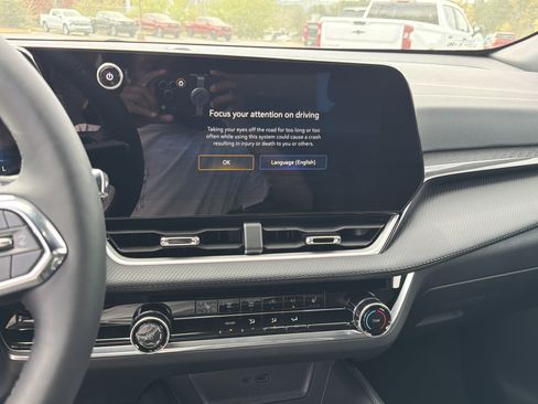 New 2026 Chevrolet Equinox LT w/ Midnight Edition image 27