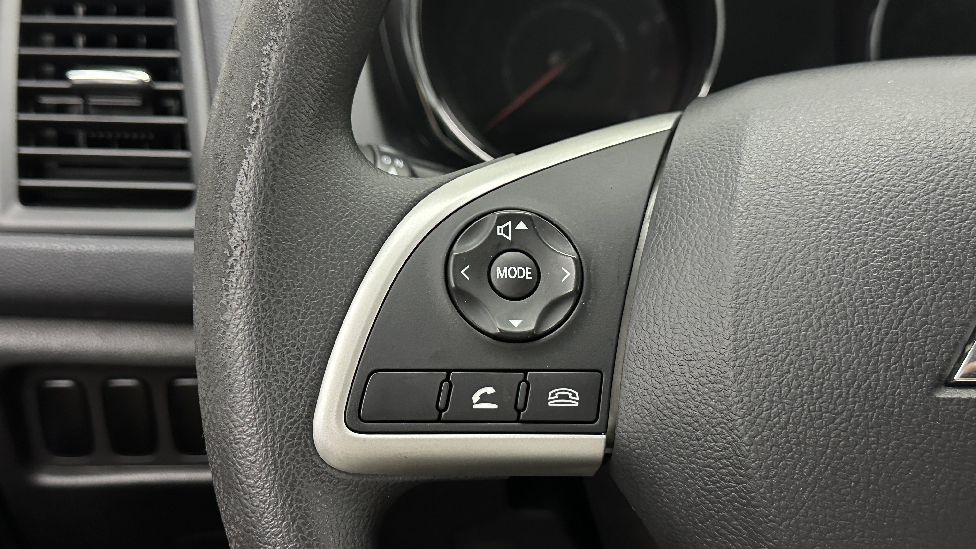 Used 2020 Mitsubishi Outlander Sport ES FWD image 19