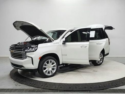 Used 2021 Chevrolet Tahoe High Country w/ Premium Package AWD/4WD image 11