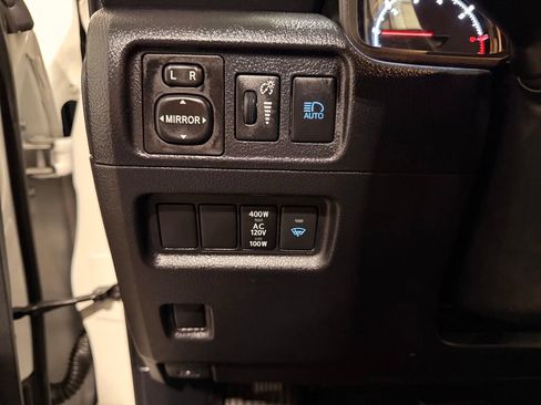 Used 2023 Toyota 4Runner SR5 Premium w/ Moonroof Package AWD/4WD image 17