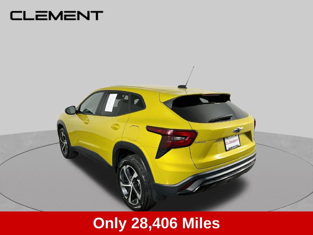 Used 2024 Chevrolet Trax RS w/ Driver Confidence Package FWD image 8